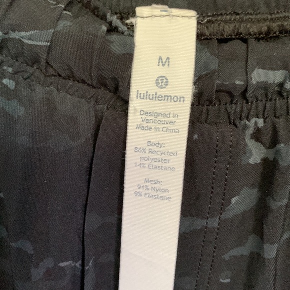 Lululemon shorts - Picture 4 of 4